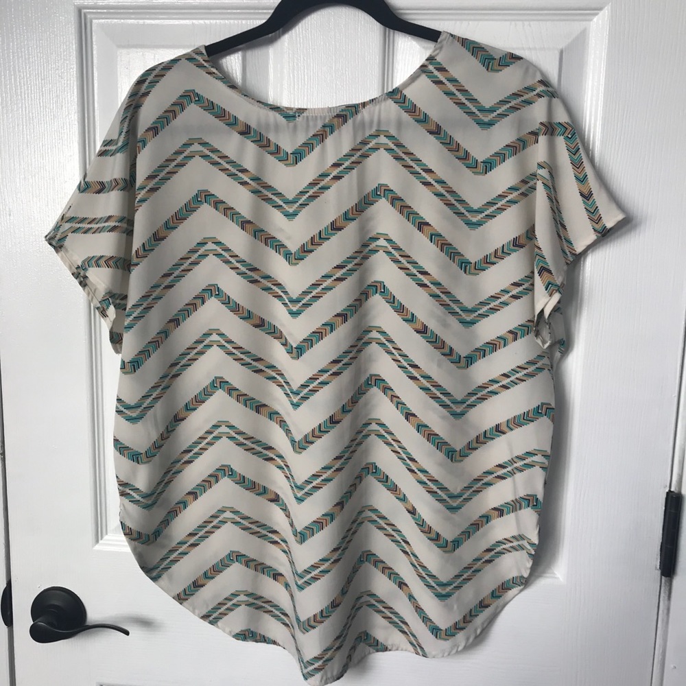 Fun Oversized Top - Picture 2 of 3
